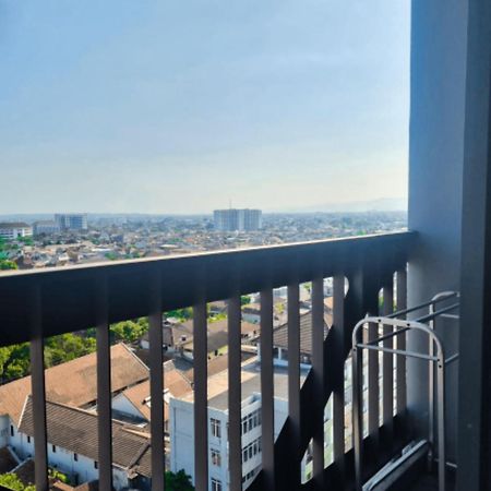 Apartemen Uttara The Icon ยอกยาการ์ตา ภายนอก รูปภาพ