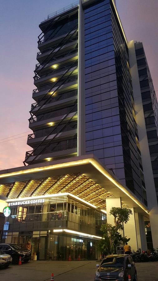 Apartemen Uttara The Icon ยอกยาการ์ตา ภายนอก รูปภาพ