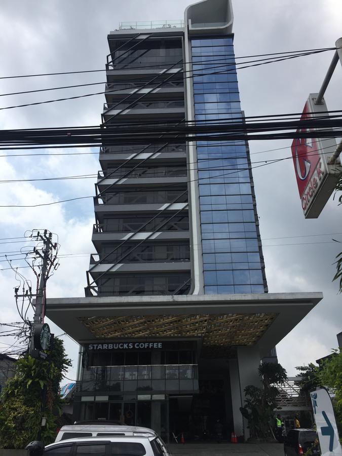 Apartemen Uttara The Icon ยอกยาการ์ตา ภายนอก รูปภาพ